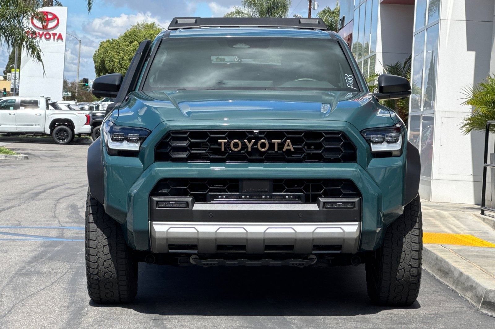 Certified 2025 Toyota 4Runner Trailhunter image 10