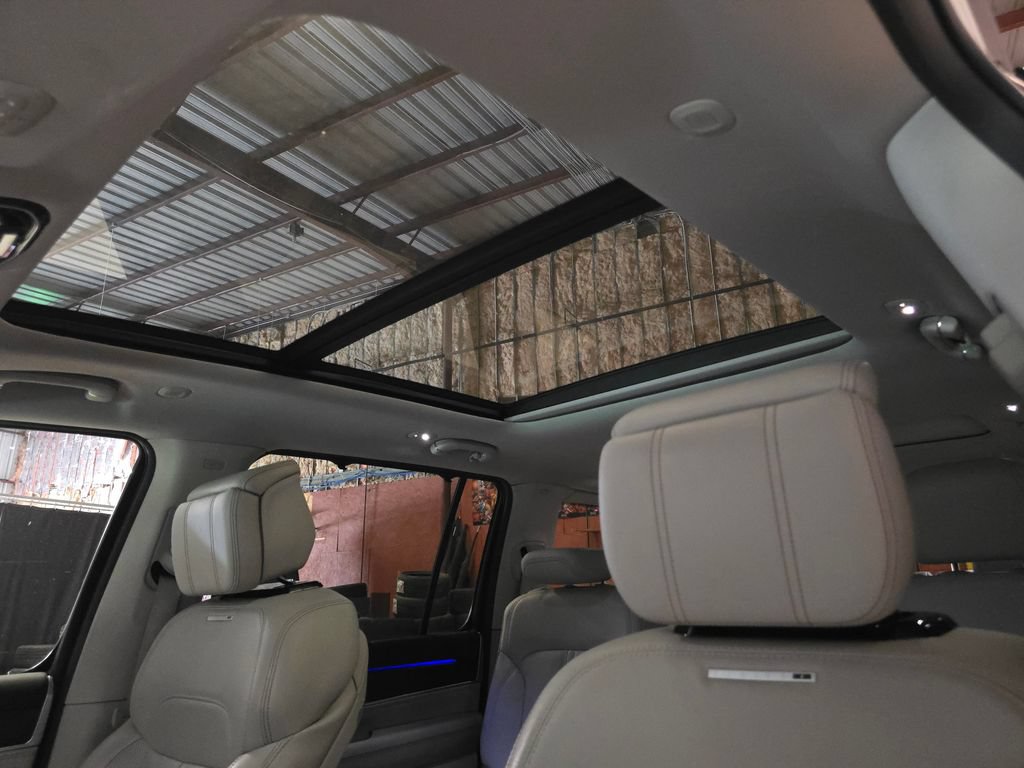 Used 2022 Jeep Grand Wagoneer Series I AWD/4WD image 10