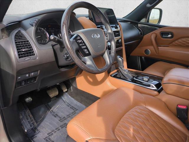Used 2022 INFINITI QX80 Sensory image 10