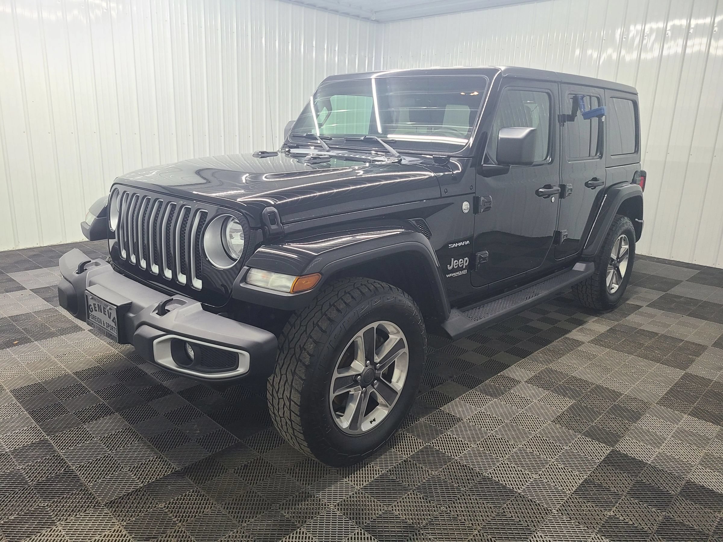 Used 2020 Jeep Wrangler Unlimited Sahara AWD/4WD image 7