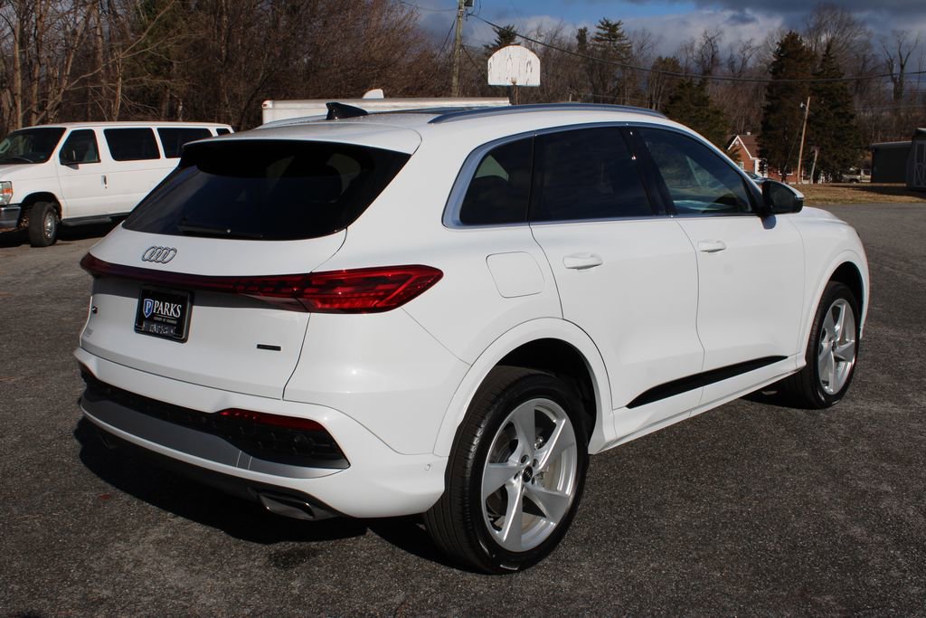 New 2025 Audi Q5 Premium Plus AWD/4WD image 8