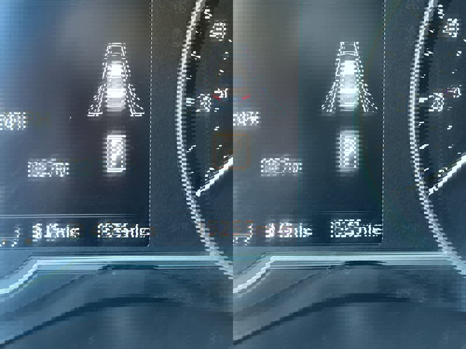 Used 2025 Nissan Versa SV image 24