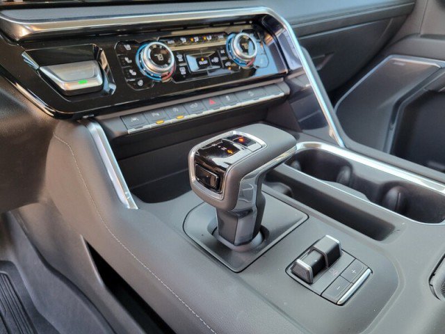 Used 2025 GMC Sierra 1500 Denali w/ Technology Package AWD/4WD image 22