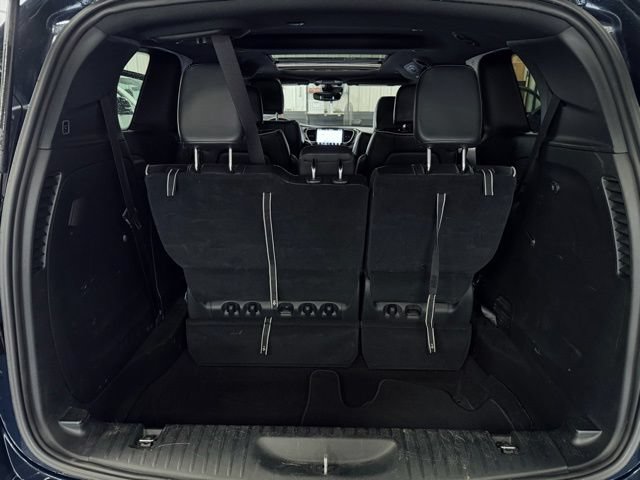 Used 2025 Chrysler Pacifica Limited FWD image 12