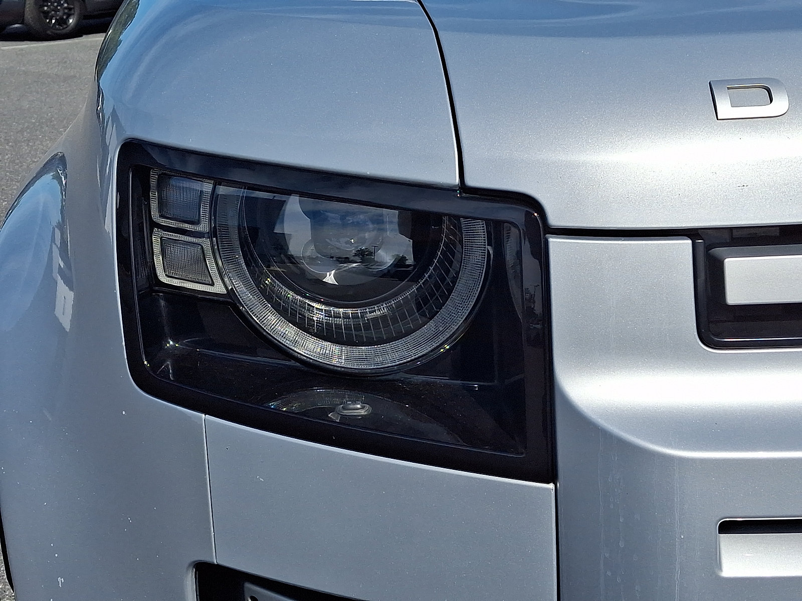Used 2021 Land Rover Defender 90 First Edition AWD/4WD image 9