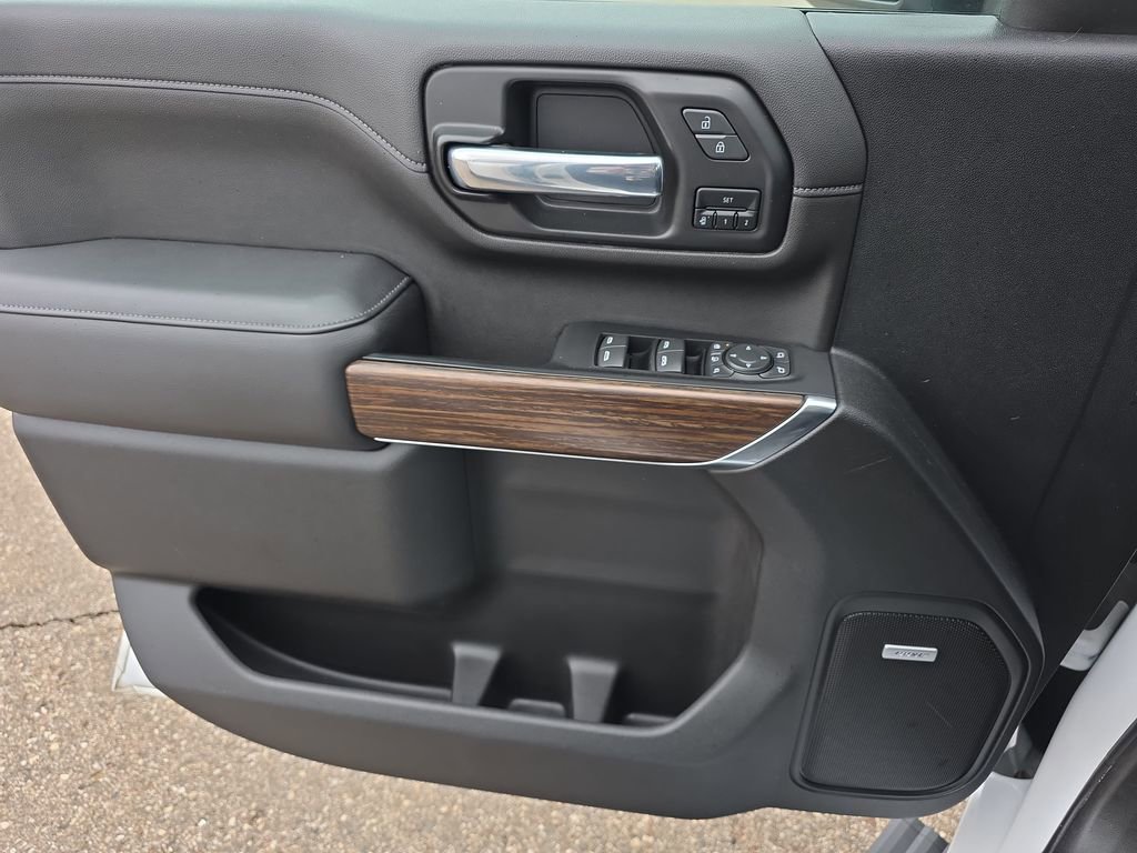 Used 2022 Chevrolet Silverado 3500 High Country w/ Z71 Off-Road Package image 32