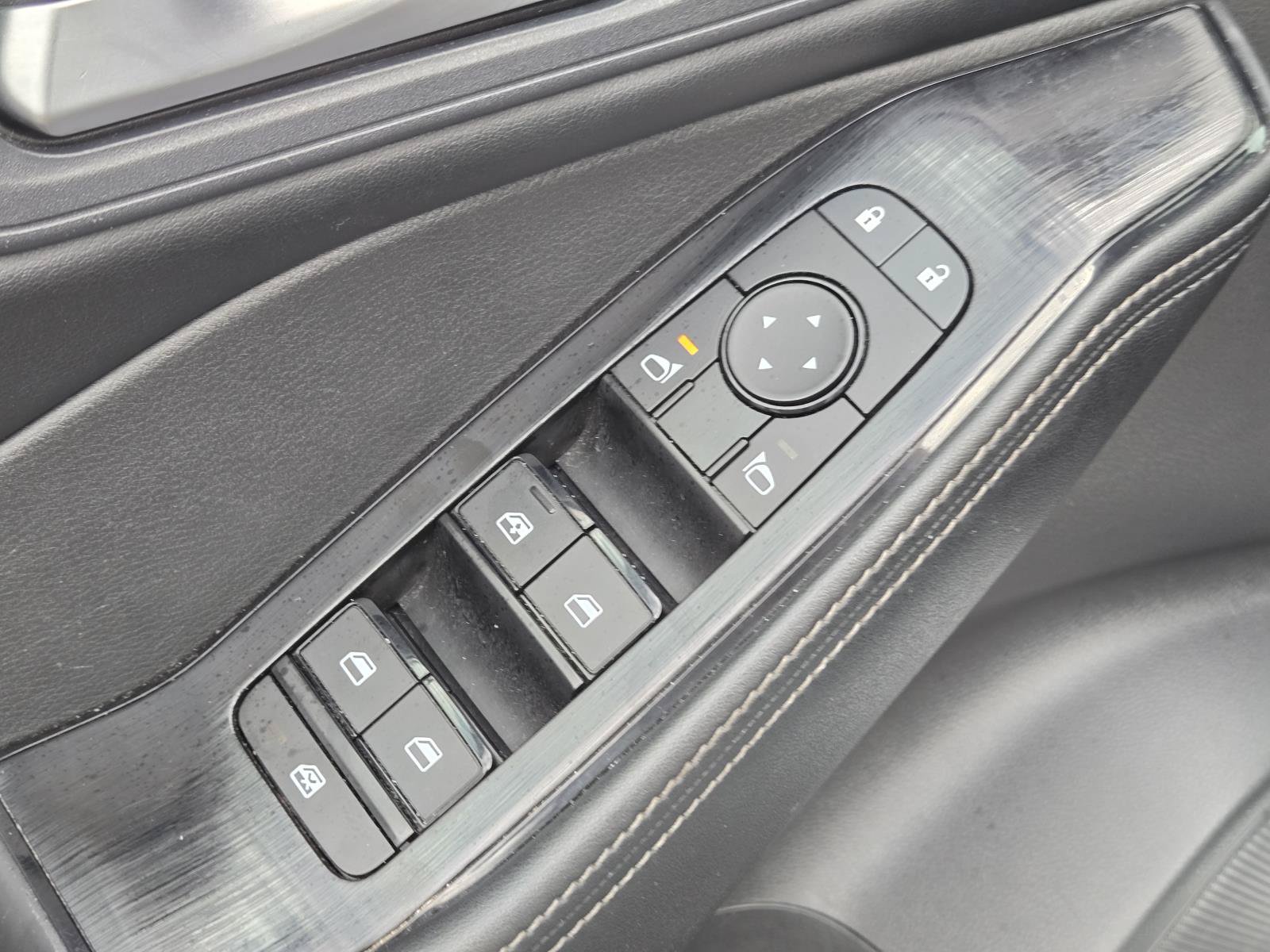 Used 2024 Nissan Rogue SV FWD image 16