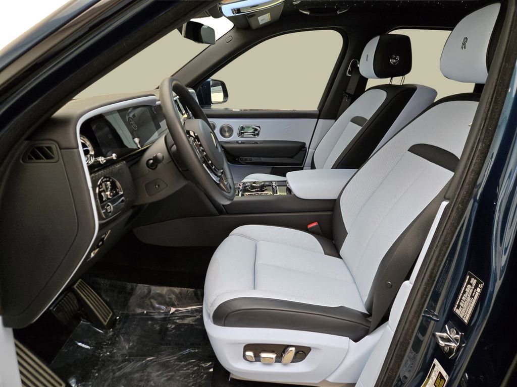 Certified 2025 Rolls-Royce Cullinan Black Badge image 14