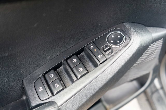 Used 2024 Kia Seltos LX AWD/4WD image 18