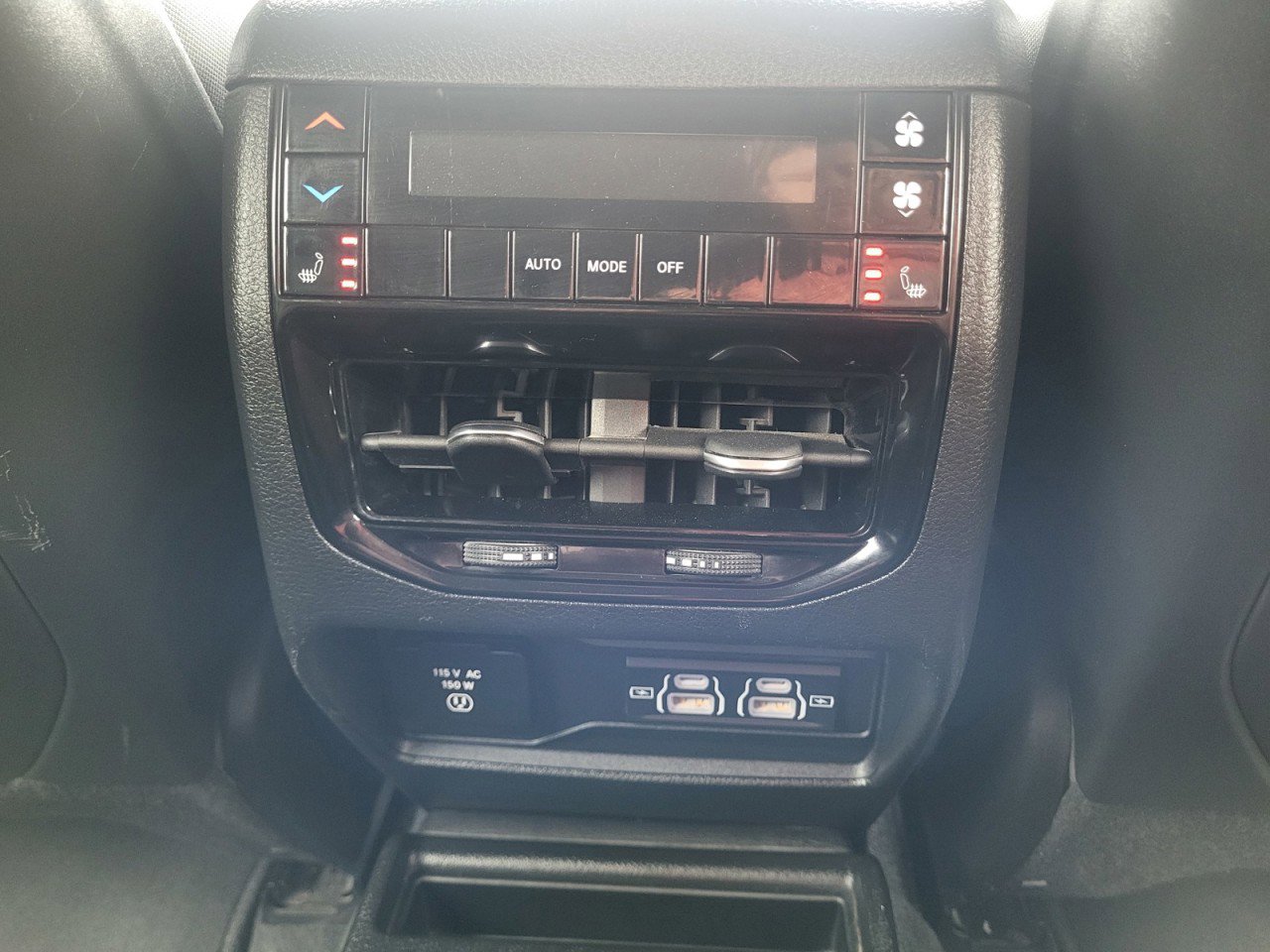 Used 2021 Jeep Grand Cherokee L Limited w/ Luxury Tech Group II image 40