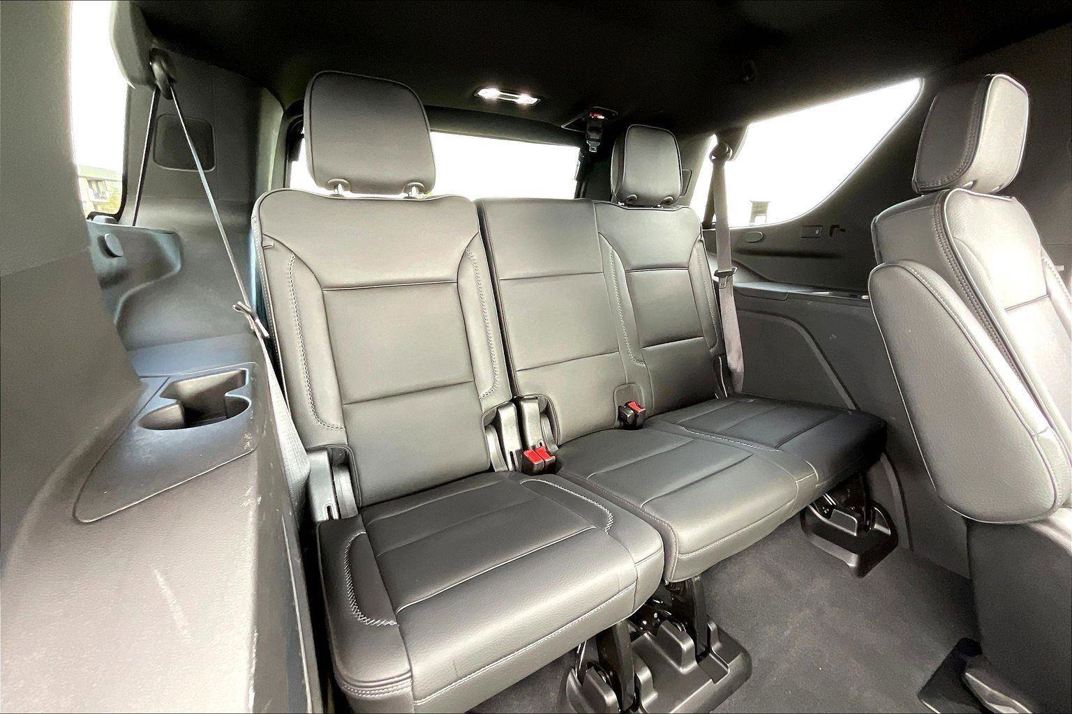 Used 2021 GMC Yukon Denali w/ Advanced Technology Package image 27