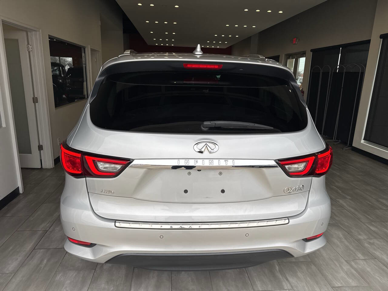 Used 2020 INFINITI QX60 Luxe w/ Essential Package AWD/4WD image 11