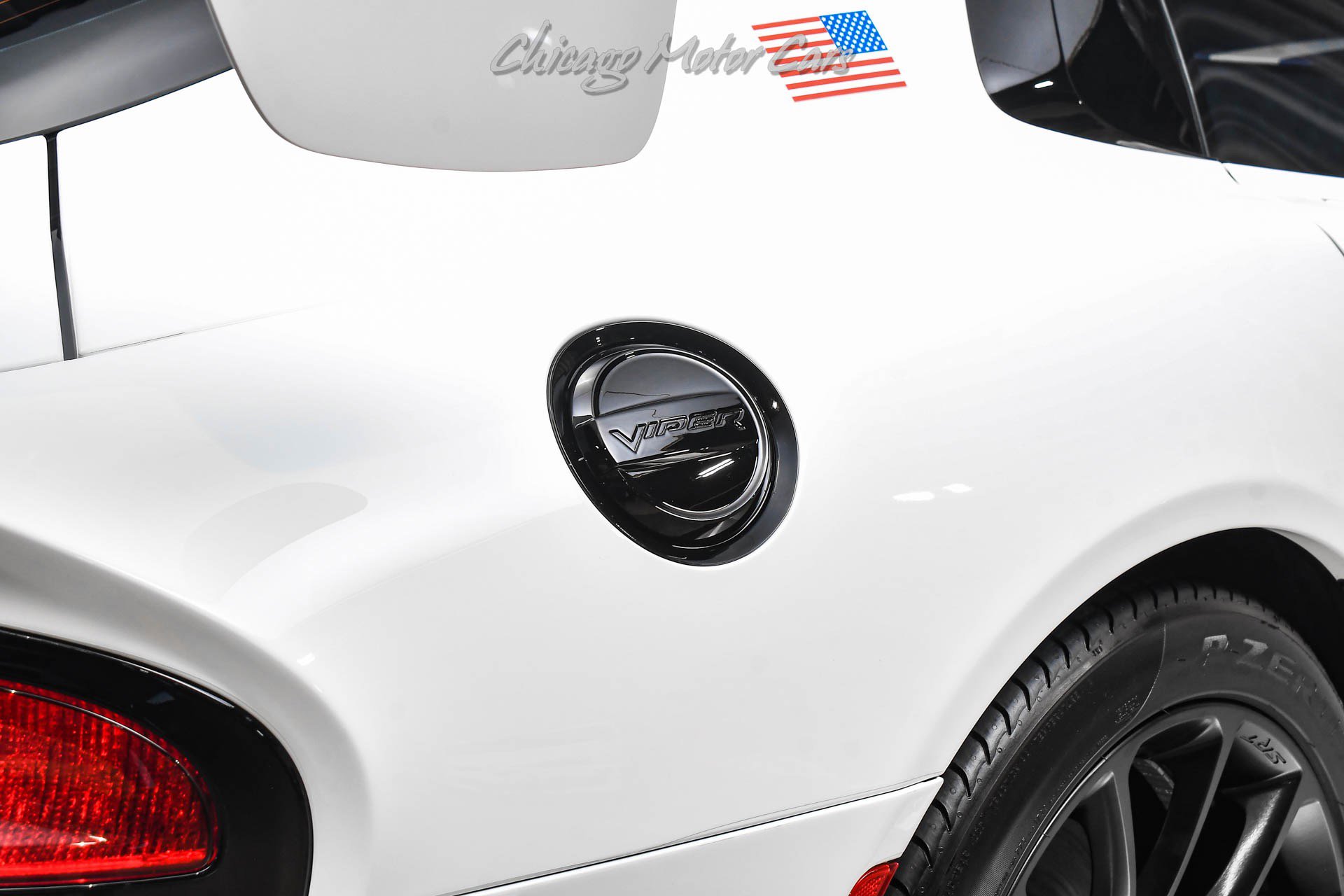 Used 2013 SRT Viper GTS w/ GTS Laguna Interior Pkg RWD image 36