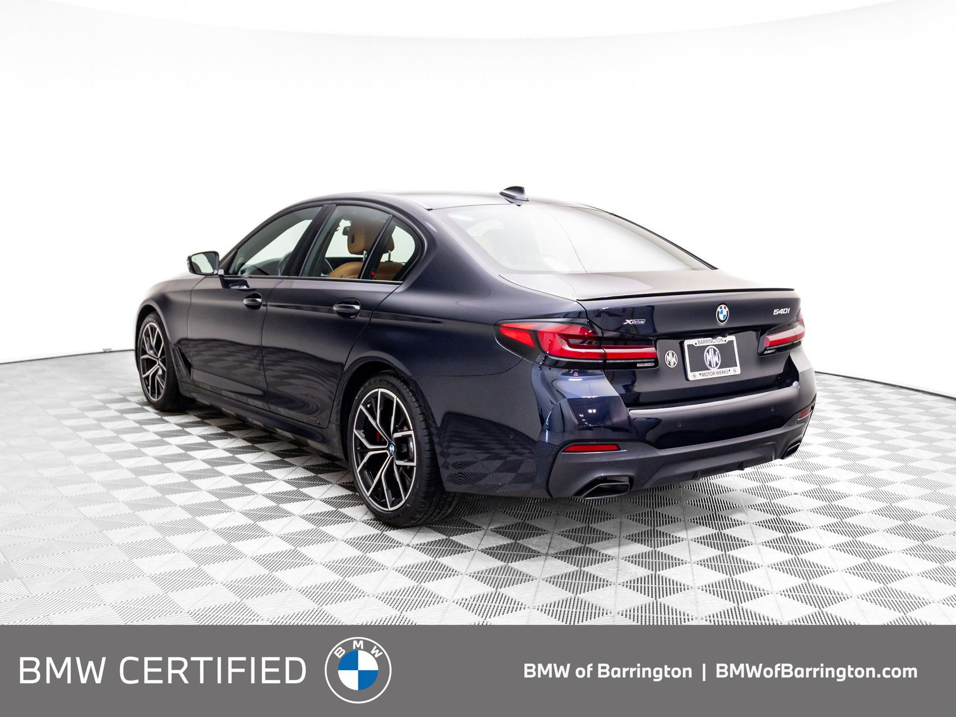 Used 2023 BMW 540i xDrive w/ Executive Package video 3