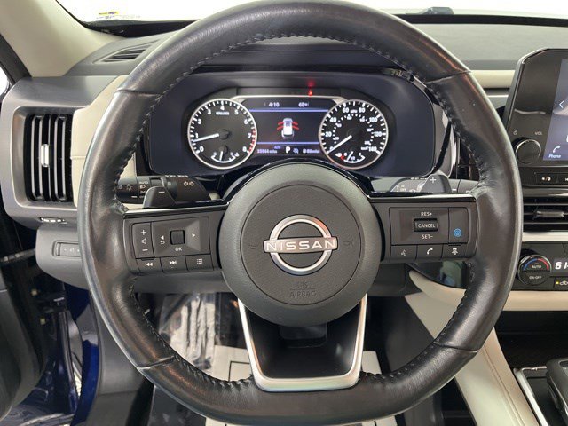 Used 2022 Nissan Pathfinder SL AWD/4WD image 17