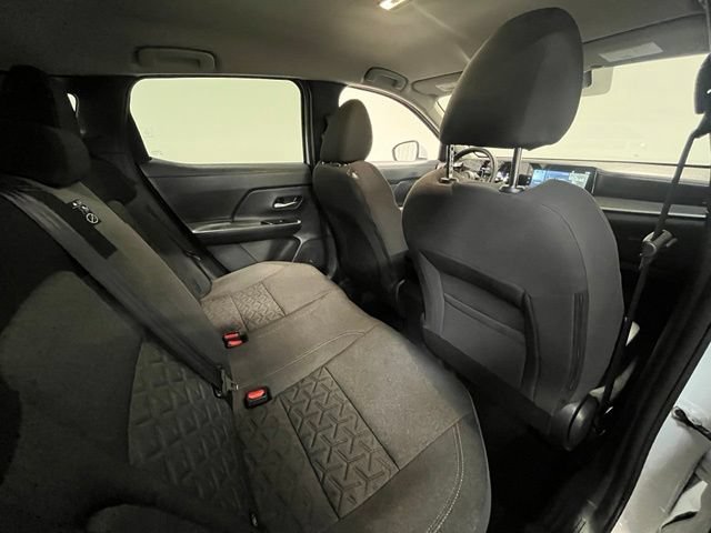 Used 2025 Nissan Kicks SV AWD/4WD image 12