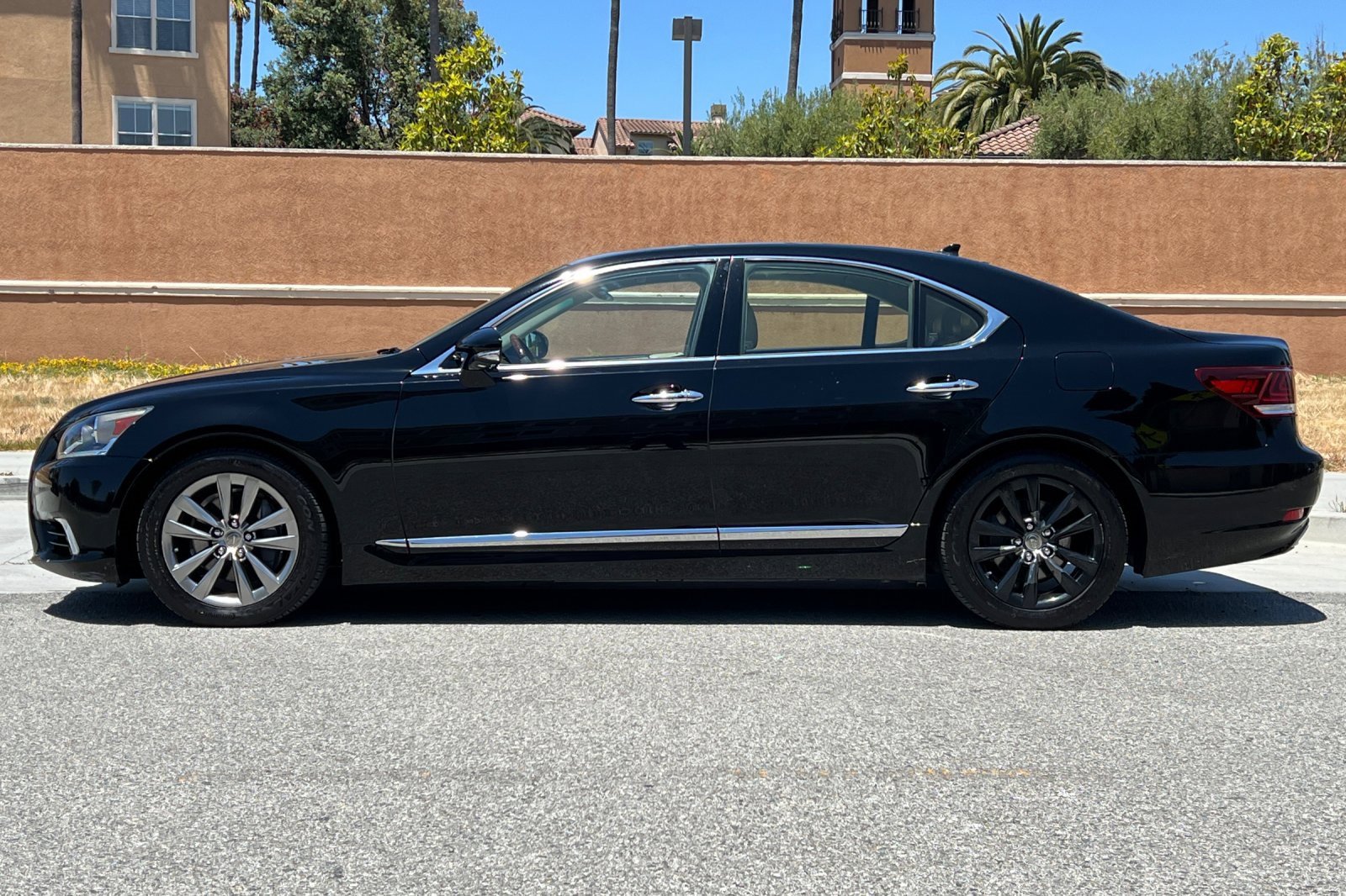 Used 2013 Lexus LS 460 460 image 7