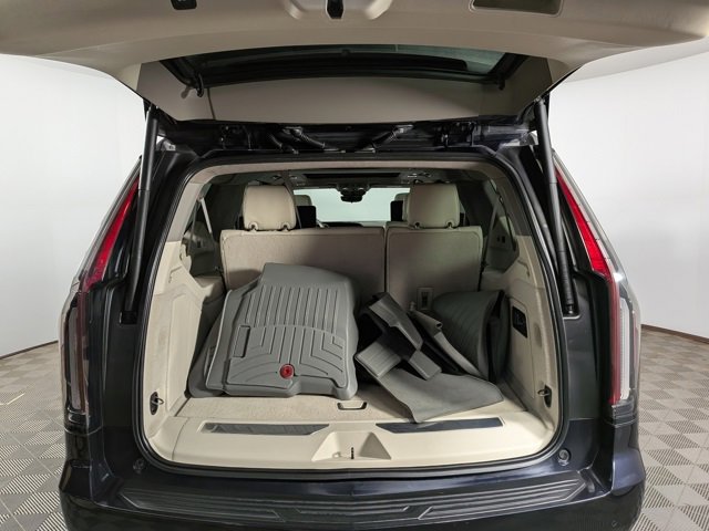 Used 2021 Cadillac Escalade ESV Sport Platinum image 14