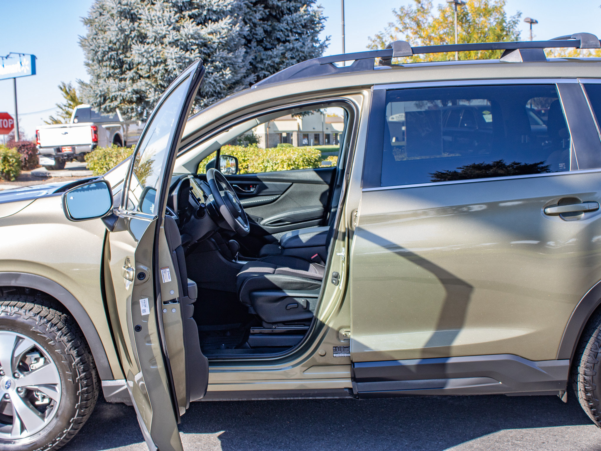 Used 2023 Subaru Ascent Premium w/ Convenience Package AWD/4WD image 24