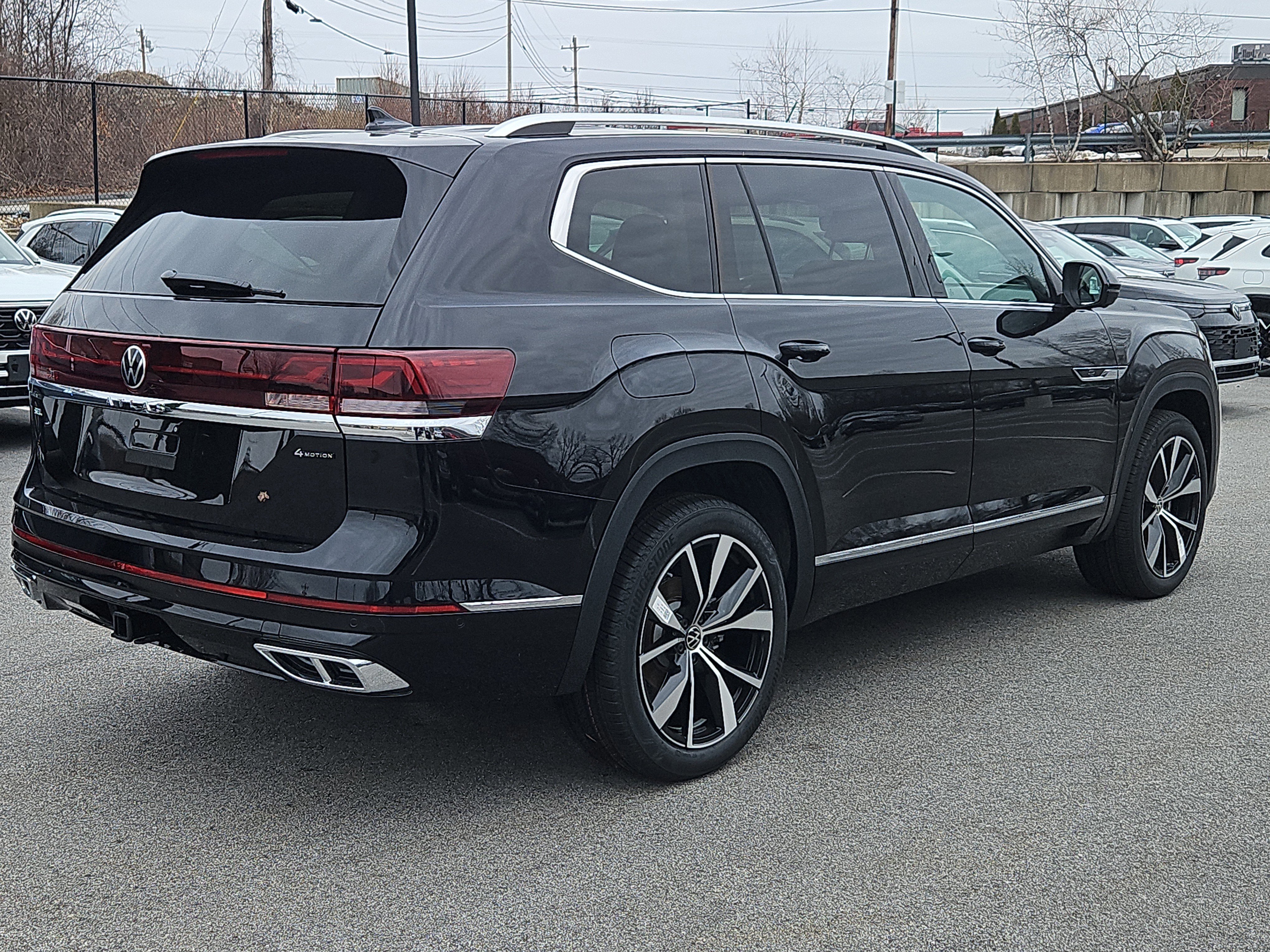 New 2026 Volkswagen Atlas SEL Premium R-Line image 2