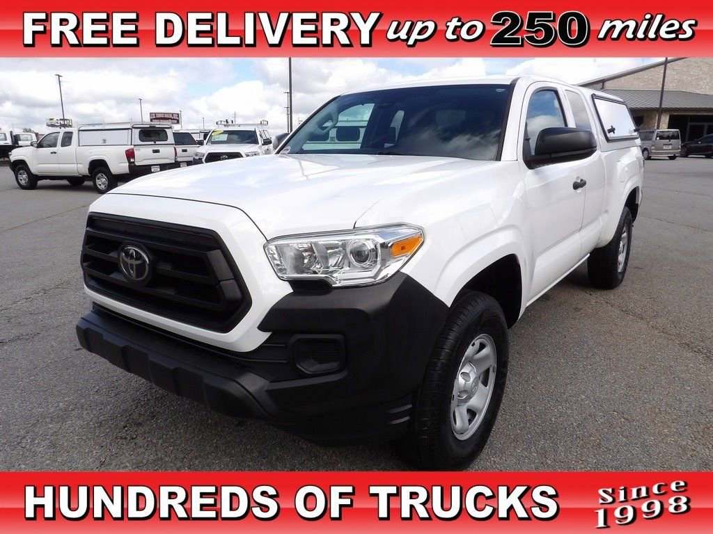 Used 2022 Toyota Tacoma SR image 1