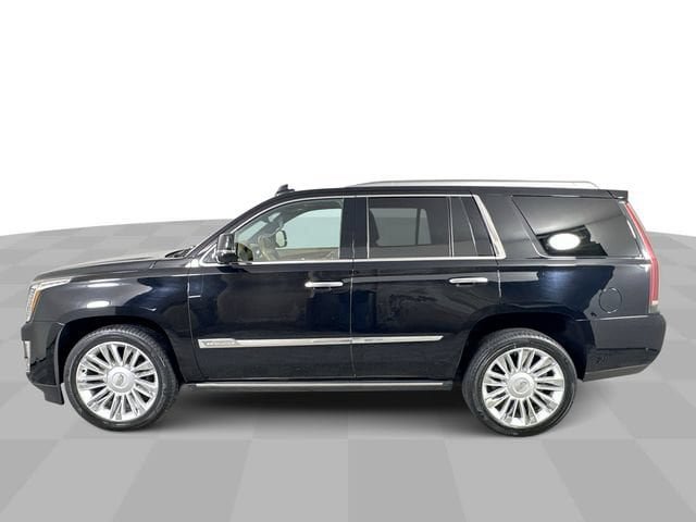 Used 2017 Cadillac Escalade Platinum AWD/4WD image 5