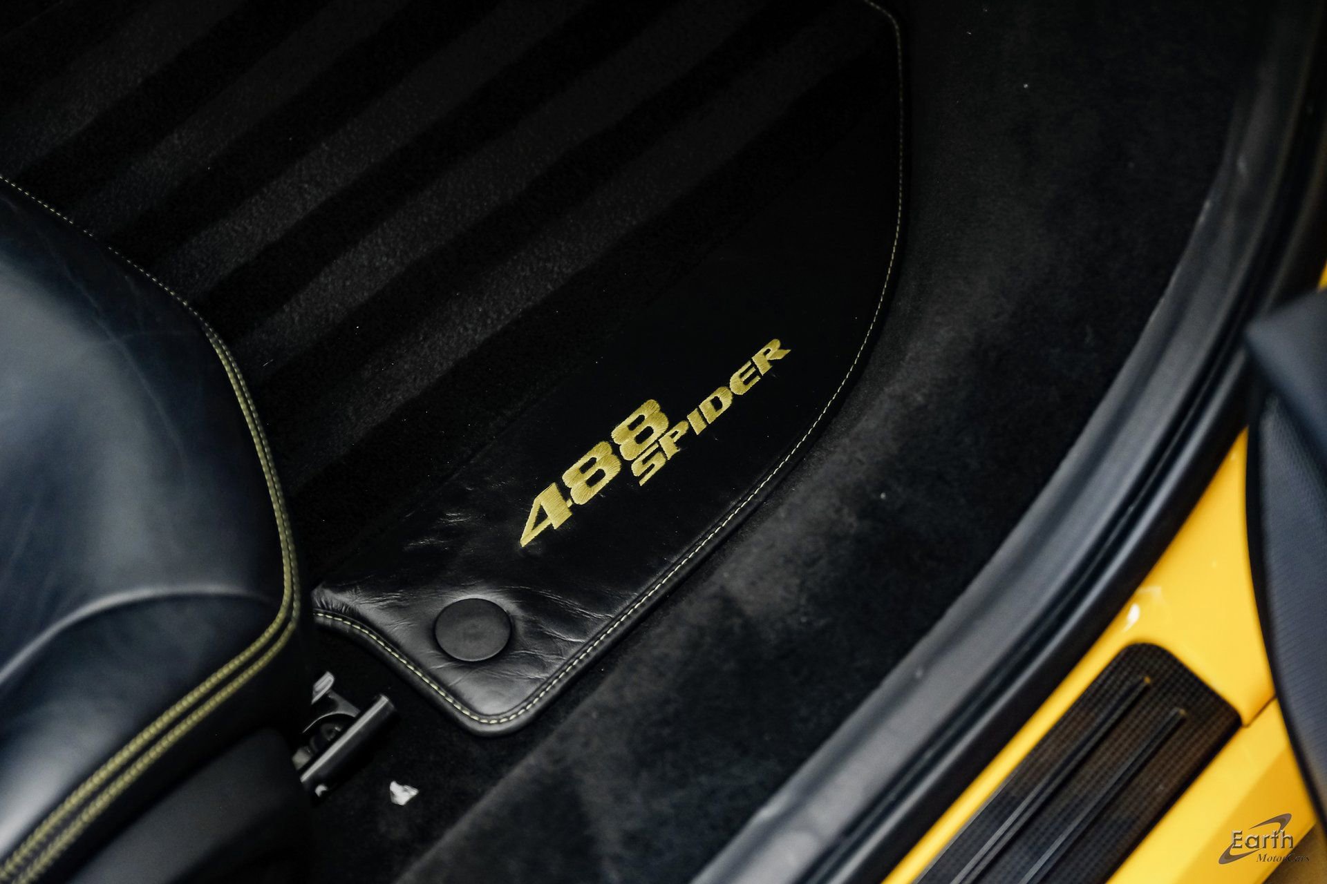 Used 2017 Ferrari 488 Spider image 71