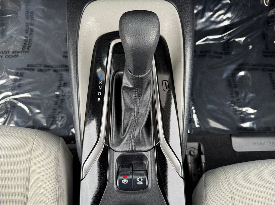 Used 2022 Toyota Corolla LE w/ Carpet Mat Package (TMS) image 11