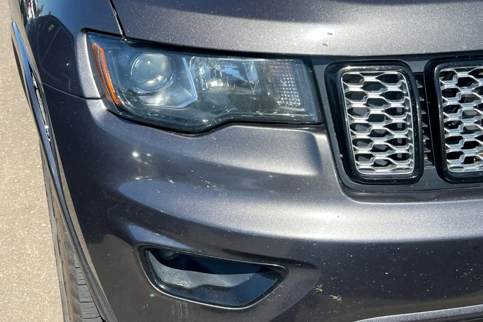 Used 2019 Jeep Grand Cherokee Altitude AWD/4WD image 14