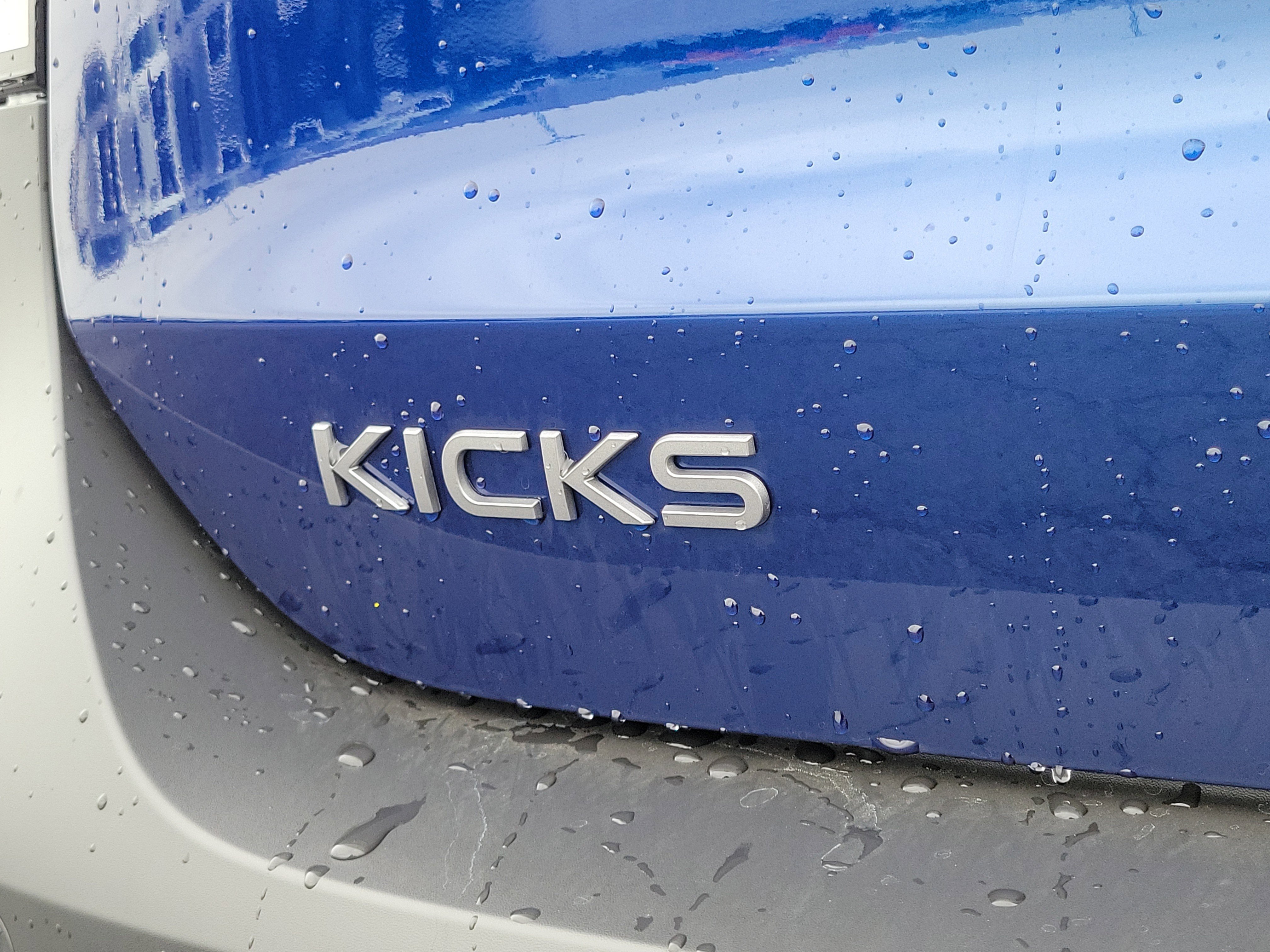 New 2026 Nissan Kicks SR w/ Illumination Package AWD/4WD image 6