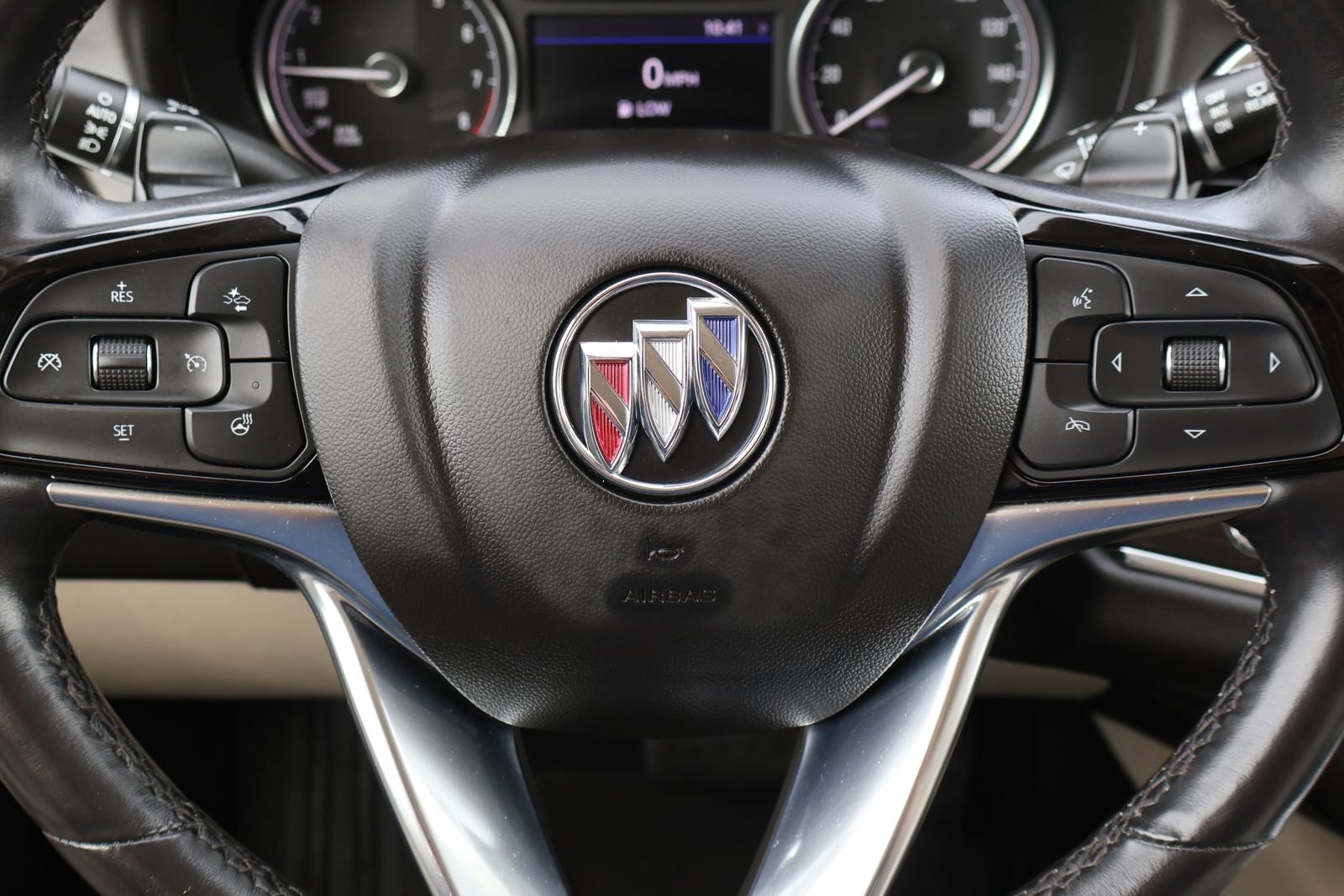 Used 2023 Buick Enclave Essence w/ Sport Touring Edition FWD image 25