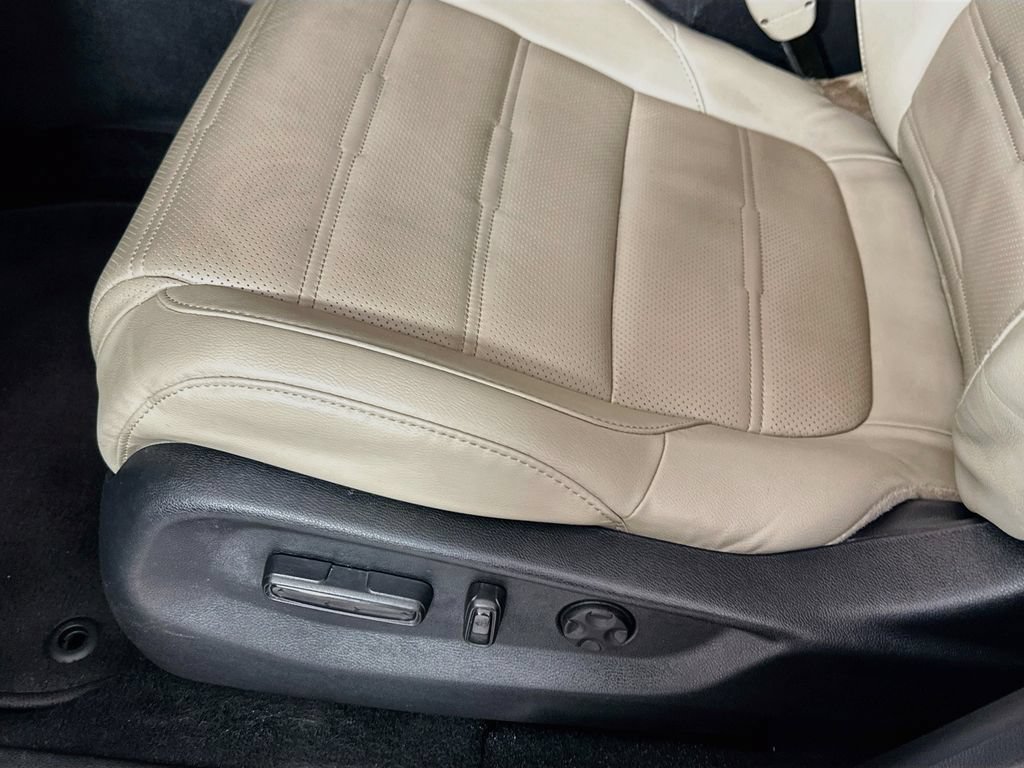 Used 2018 Honda CR-V EX-L image 9