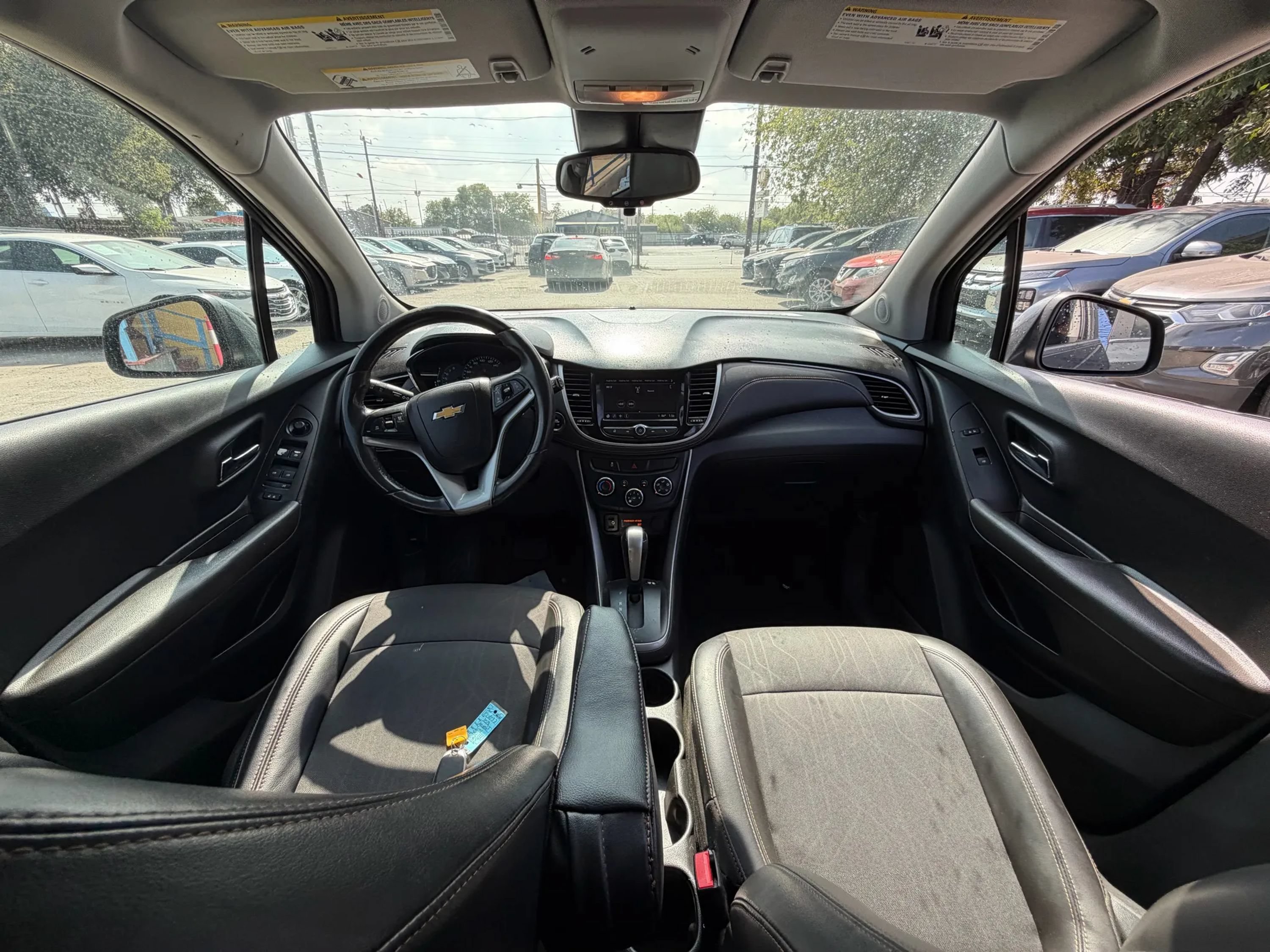 Used 2018 Chevrolet Trax LT w/ LT Convenience Package FWD image 12
