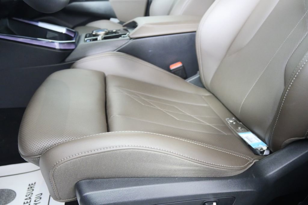 Certified 2025 BMW X3 xDrive30i image 9