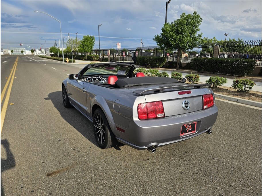 Used 2007 Ford Mustang GT RWD image 7