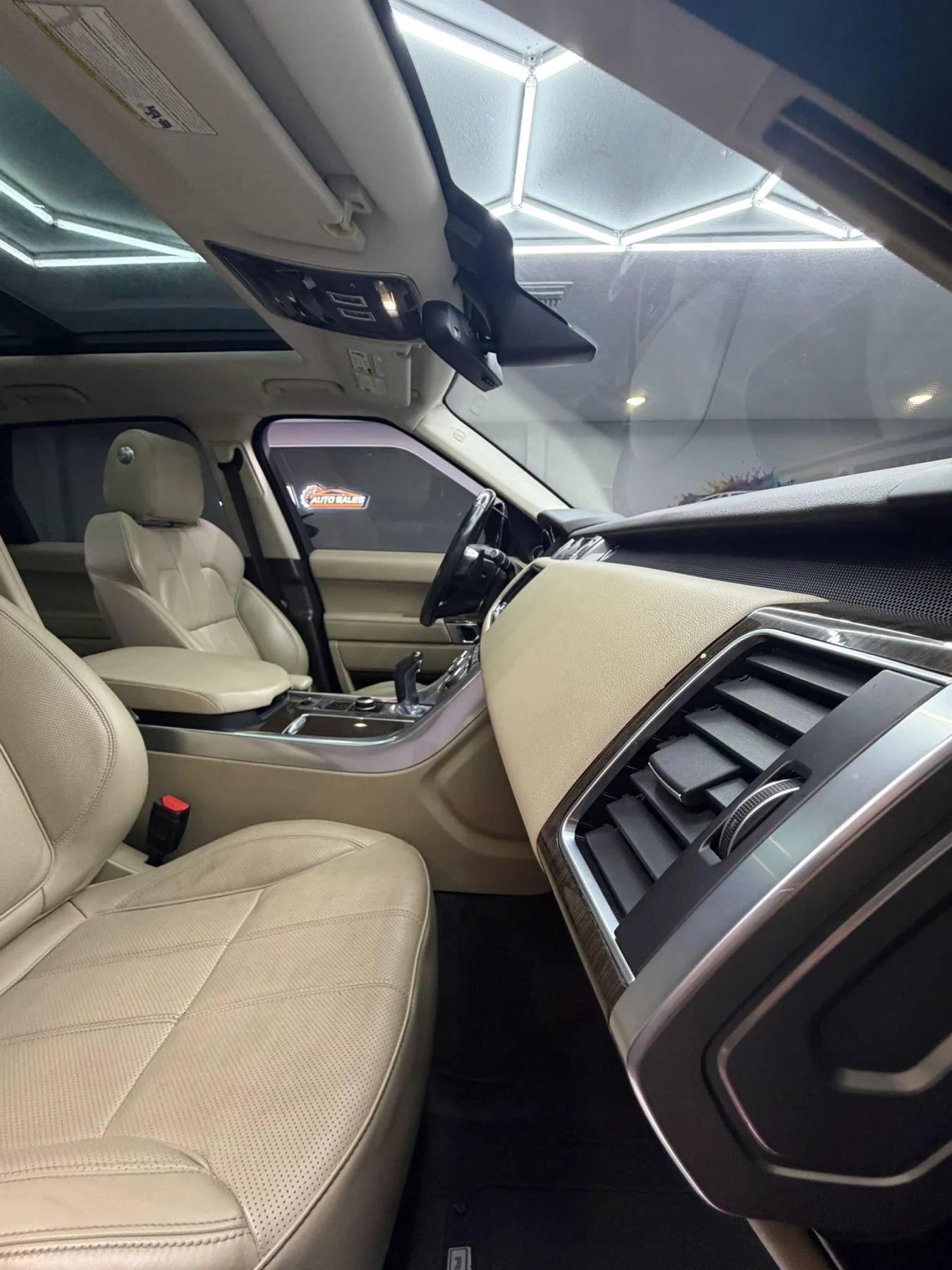 Used 2015 Land Rover Range Rover Sport Supercharged AWD/4WD image 41