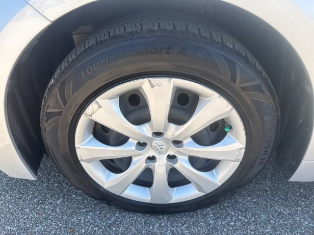 Used 2022 Toyota Corolla LE image 21