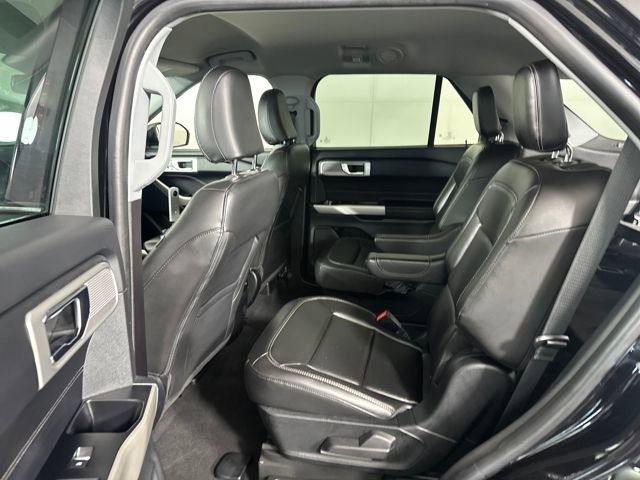 Used 2022 Ford Explorer XLT w/ Equipment Group 202A image 25