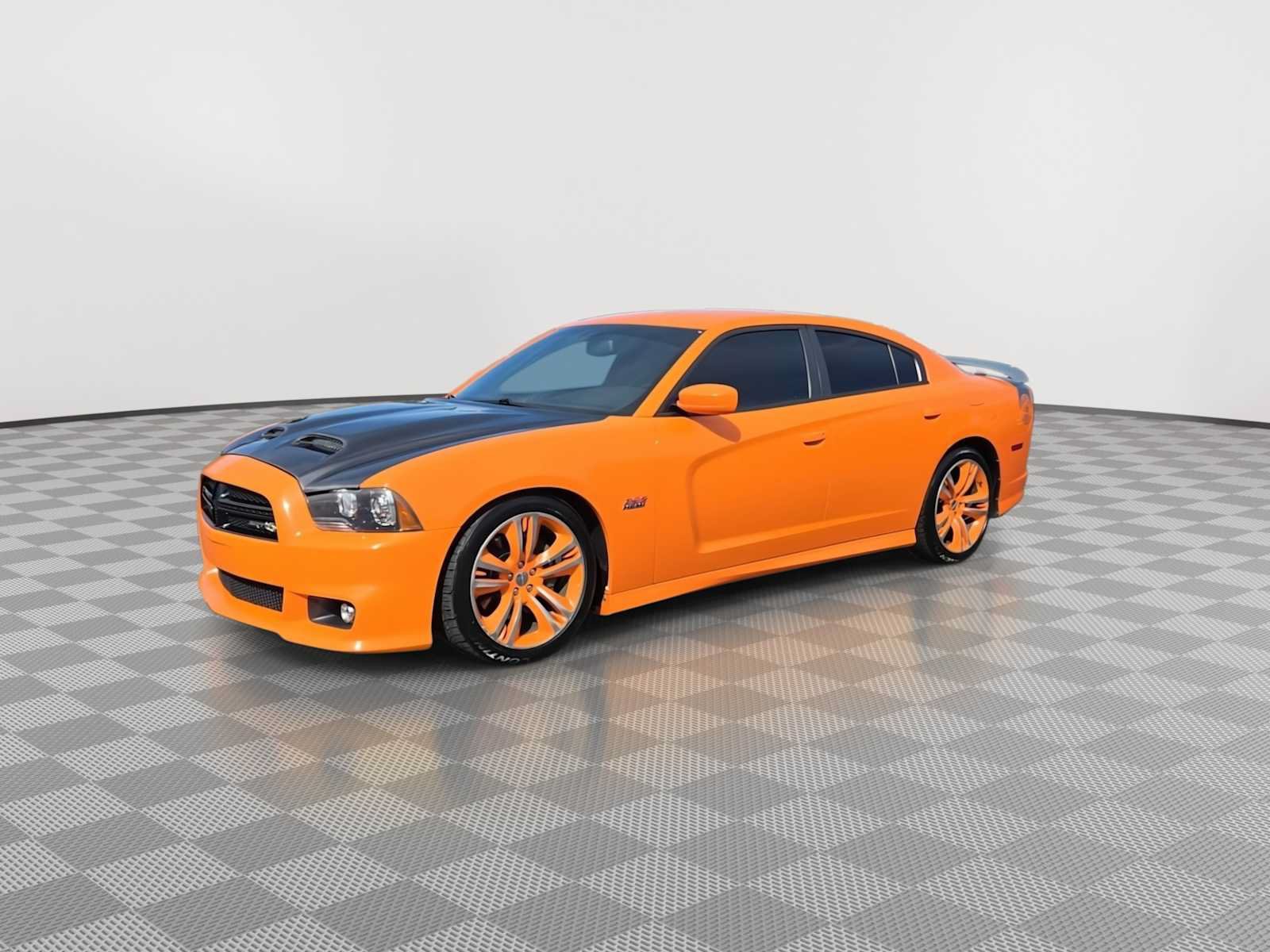 Used 2014 Dodge Charger SRT8 Super Bee w/ Convenience Group II RWD image 4