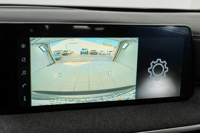 Used 2025 Nissan Kicks SV image 21