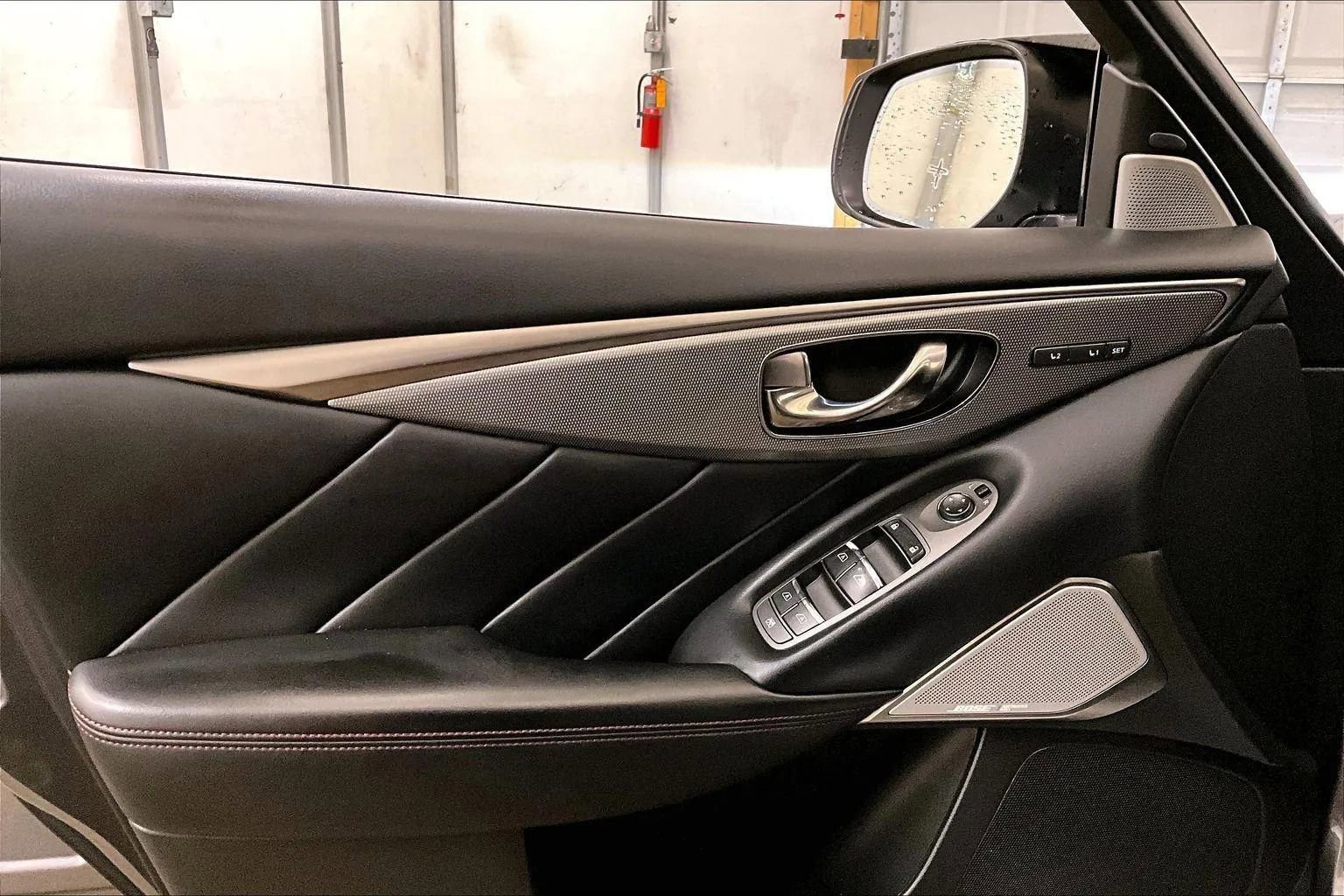 Used 2018 INFINITI Q50 Red Sport 400 w/ Sensory Package (Sport) image 23