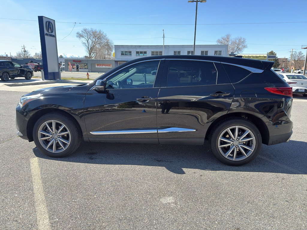 Used 2022 Acura RDX AWD w/ Technology Package image 4
