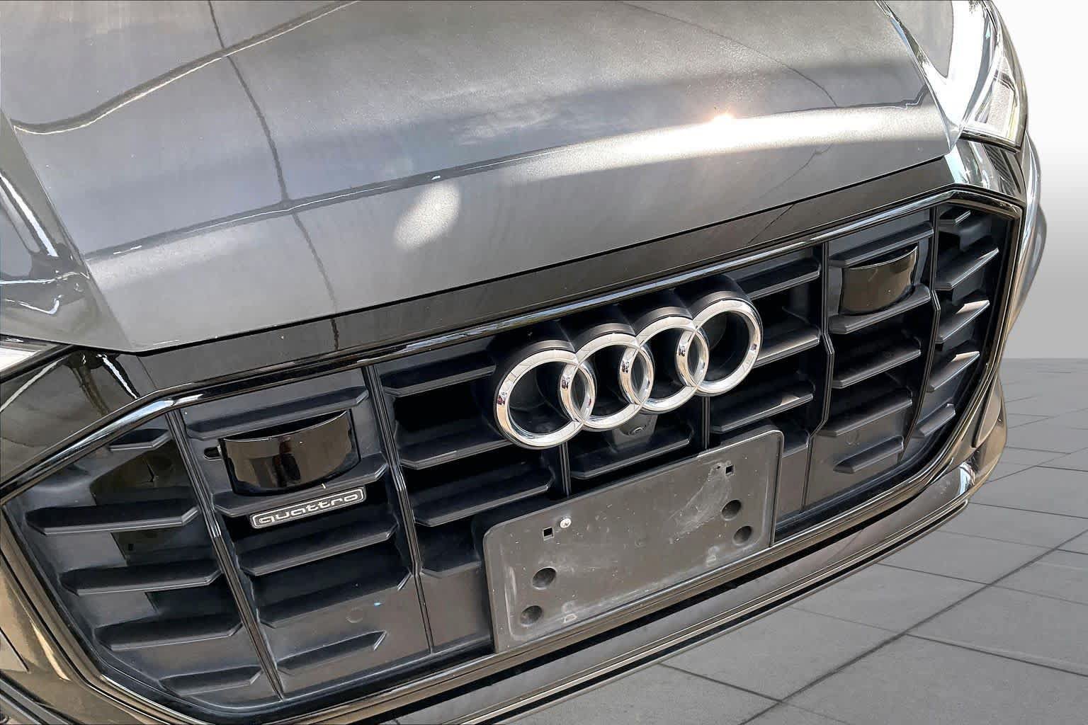 Used 2019 Audi Q8 Premium Plus w/ Premium Plus AWD/4WD image 29