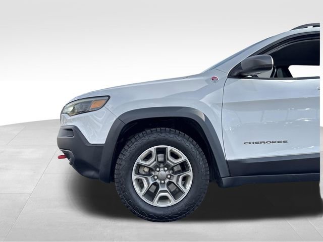 Used 2019 Jeep Cherokee Trailhawk w/ Cold Weather Group image 28