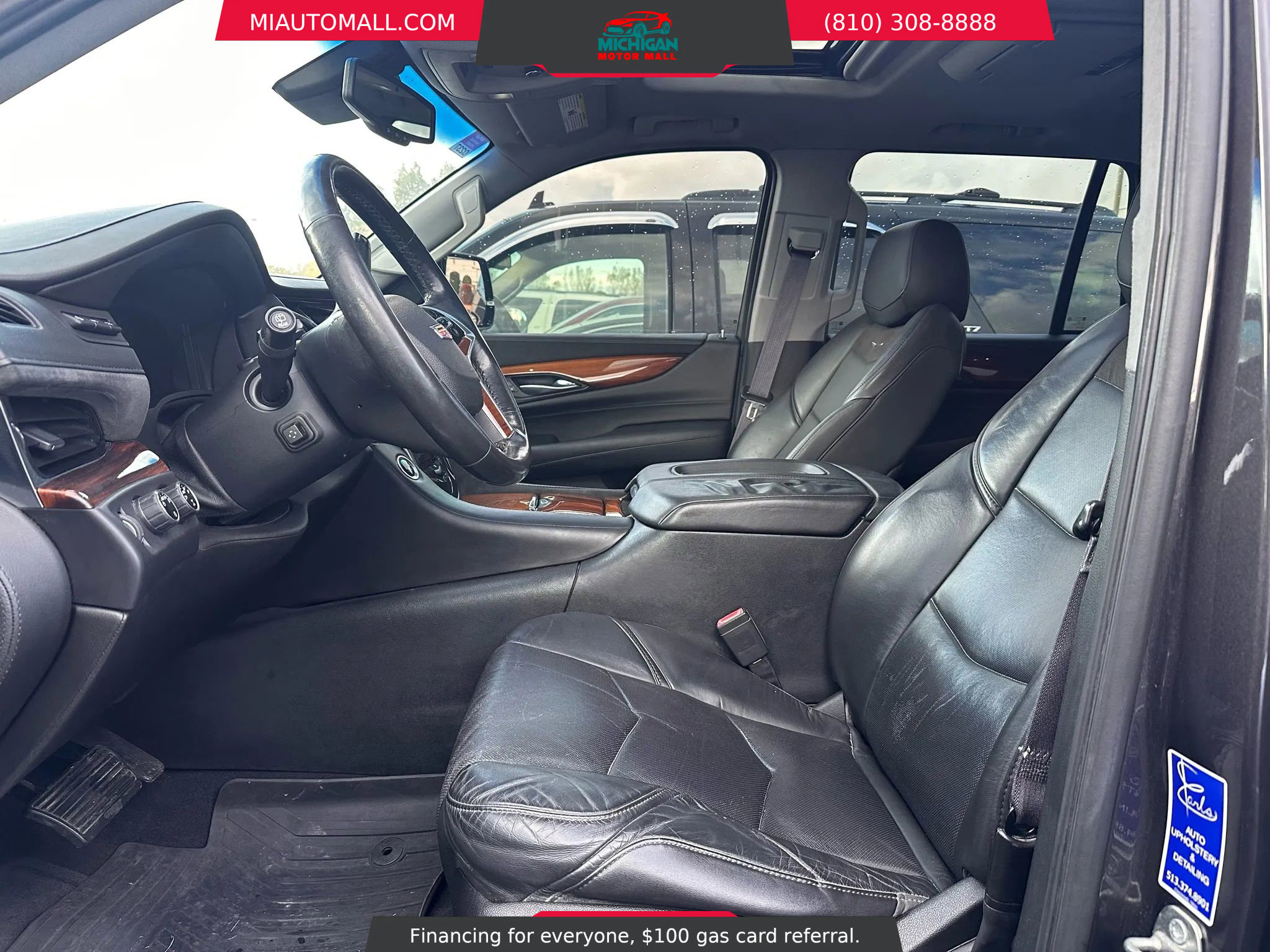 Used 2015 Cadillac Escalade Luxury image 10