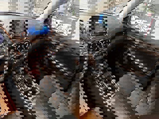 Certified 2023 Nissan Sentra SV image 18