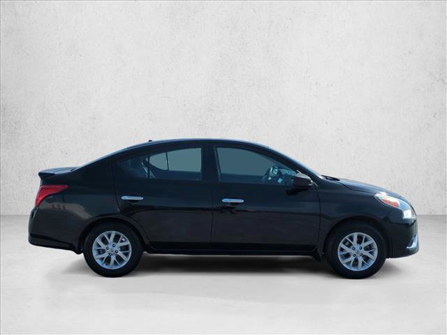Used 2016 Nissan Versa SV w/ SV Appearance Package image 4