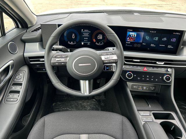 New 2026 Hyundai Sonata SEL AWD/4WD image 15