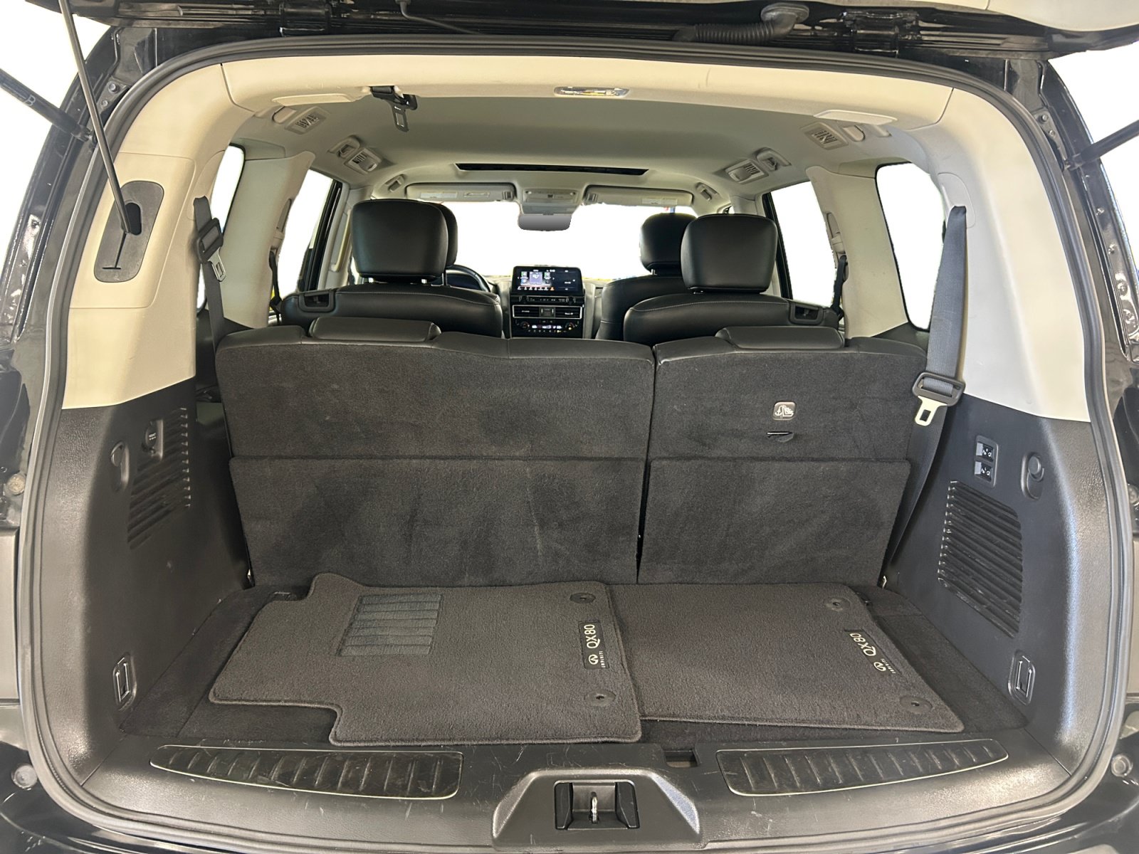 Used 2022 INFINITI QX80 Luxe AWD/4WD image 23