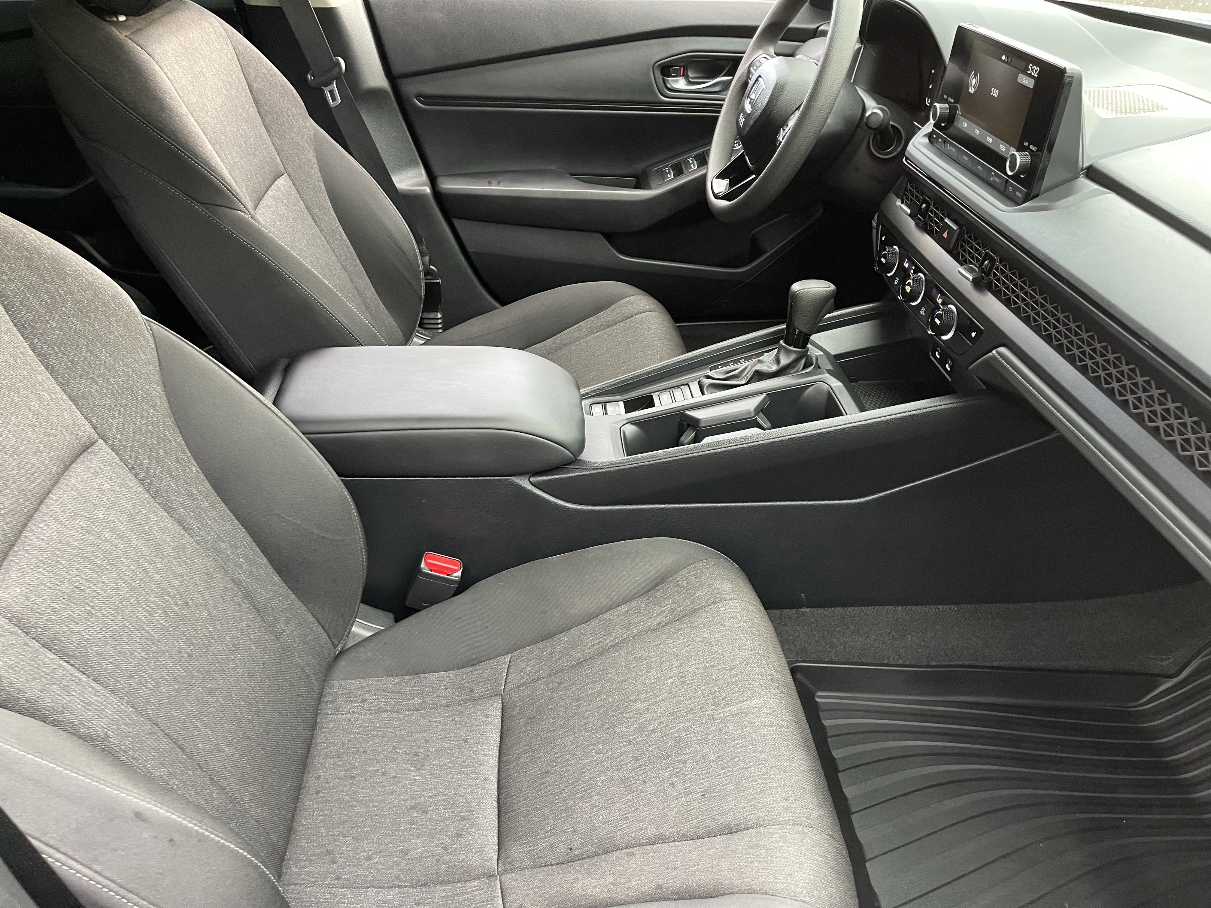 Used 2025 Honda Accord SE image 11